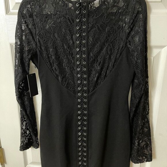 NWT. Guess L/S Back Lace Up Dress Jet Black. - Picture 6 of 9